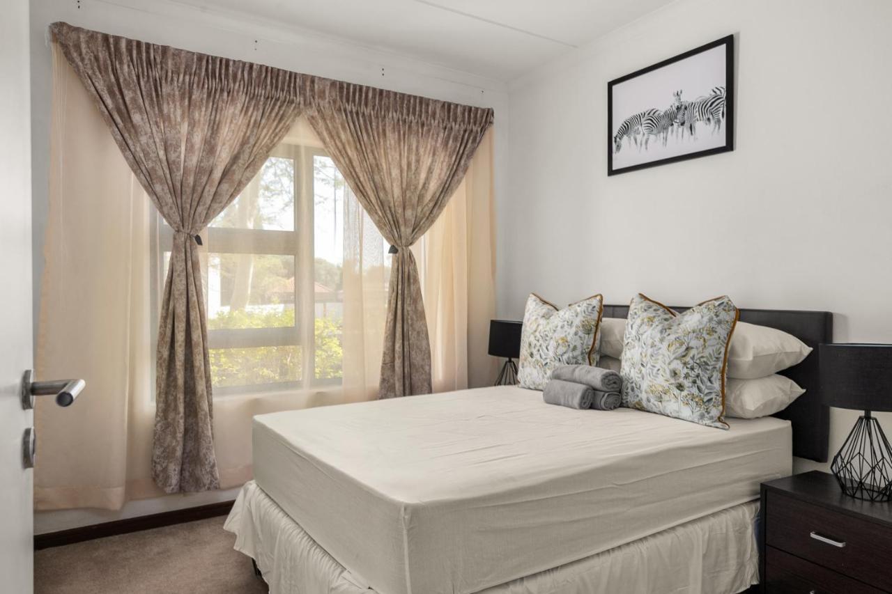 V&S Apartments - Immaculate Luxury Apartment In Fourways, Johannesburg Sandton Eksteriør bilde