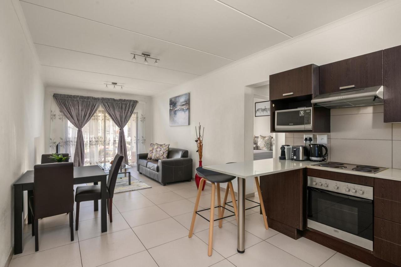V&S Apartments - Immaculate Luxury Apartment In Fourways, Johannesburg Sandton Eksteriør bilde
