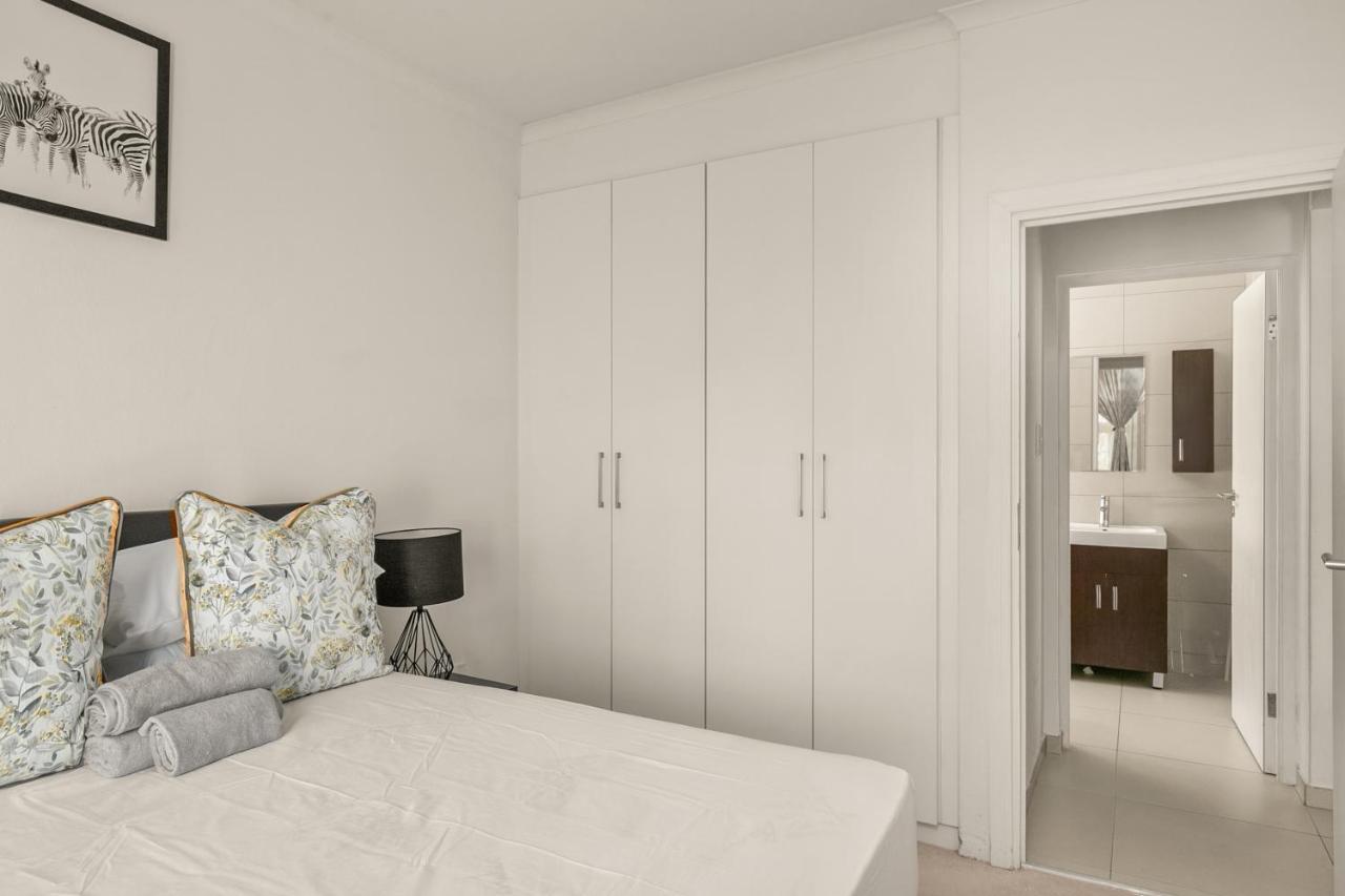 V&S Apartments - Immaculate Luxury Apartment In Fourways, Johannesburg Sandton Eksteriør bilde